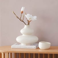 Magnolia White Short Stem