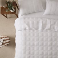 Dakota White Quilted Coverlet Set