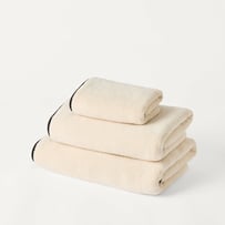 Dorchester Beach & Black Towel Range 