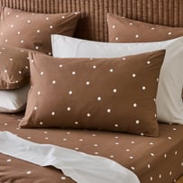 Stonewashed Cotton Fudge & Coconut Spot Pillowcases