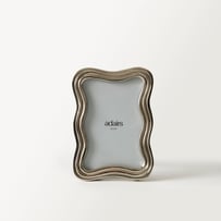 Wavy Frame Silver