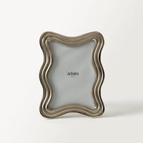 Wavy Silver Large Frame Silver