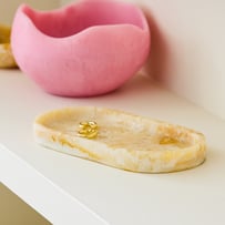 Arto Caramel Resin Tray