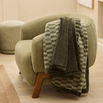 Sherpa Ivy Tile Throw