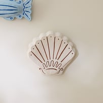 Shell Pristine Cotton Mache Wall Décor