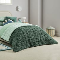 Poodle Green Quilted Faux Fur Blanket