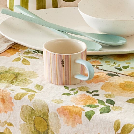 Carnevale Lilac Mug