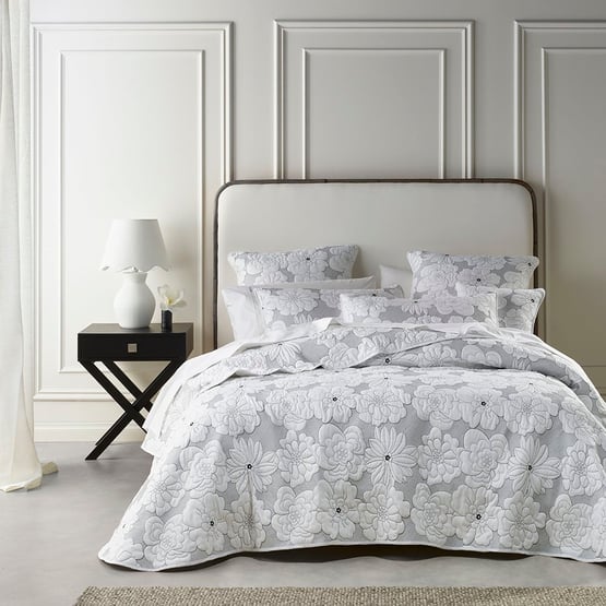 Leona White Bedspread Set Separates