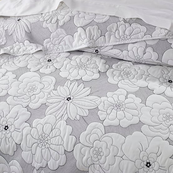 Leona White Bedspread Set Separates