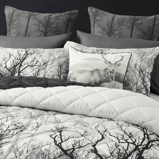 Boscage Black Coverlet Set