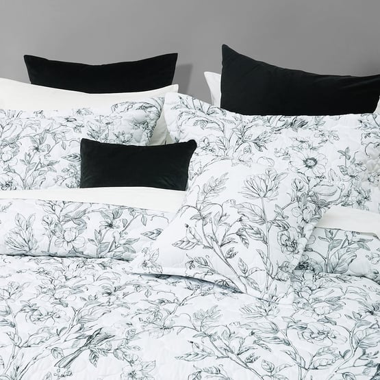 Gracie White Bedspread Set + Separates