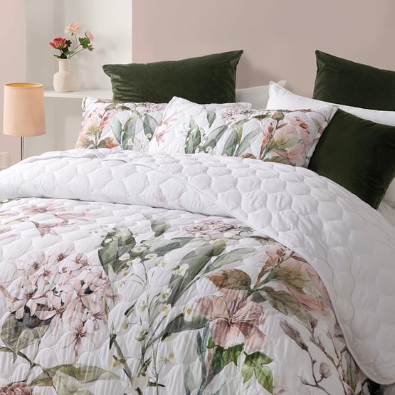 Lorna White Bedspread Set + Separates