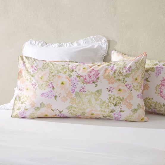 Genevieve Floral Pale Peach Pillowcases