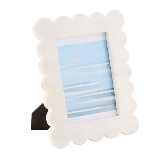 Scalloped White Frame