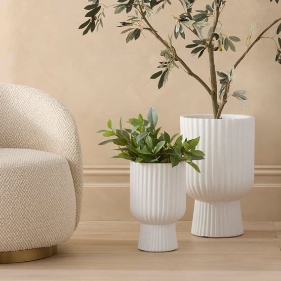 Apollo White Pot
