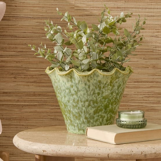 Frill Reactive Green Pot