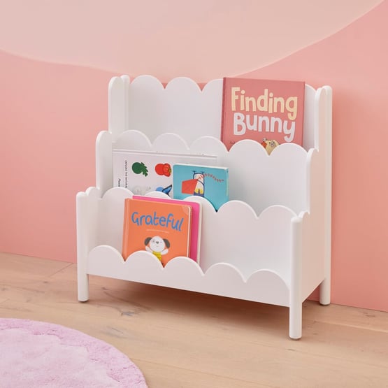 Sadie Scallop White Book Tidy