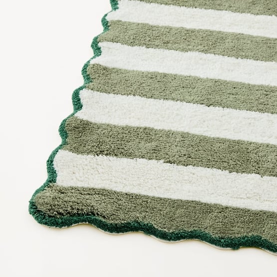 Scallop Moss & Natural Stripe Bath Mat
