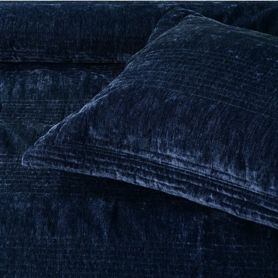 Cyrano Indigo Velvet Coverlet Set