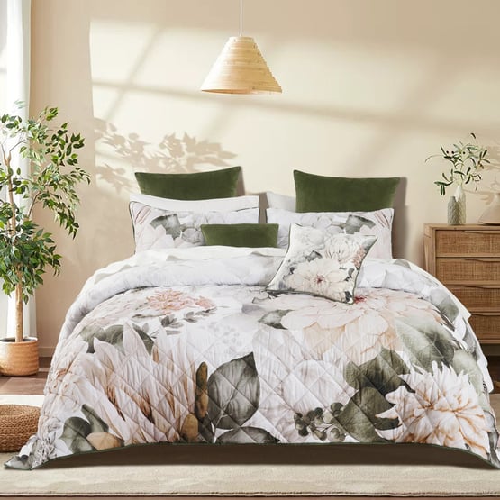 Giselle White Coverlet Set