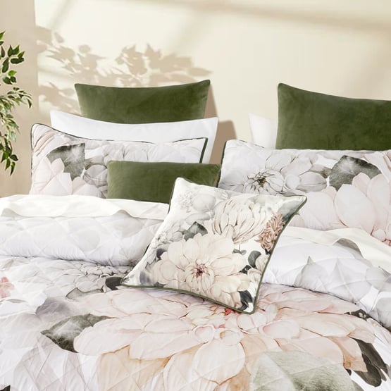 Giselle White Coverlet Set