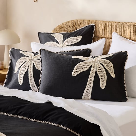 Tahiti Black Tufted Pillowcases