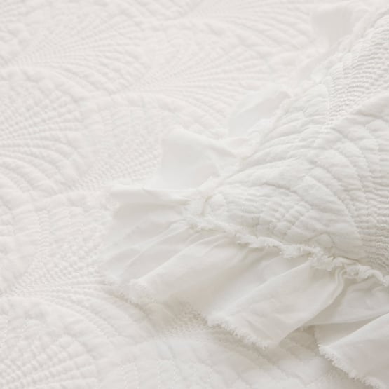 Mila White Ruffled Quilted Quilt Cover Set