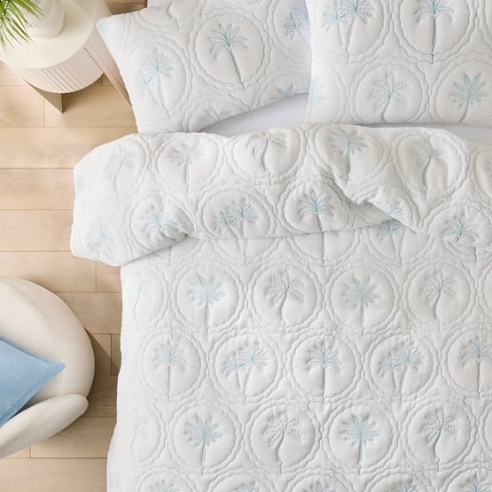 Palm White Crinkle Quilted Quilt Cover Set