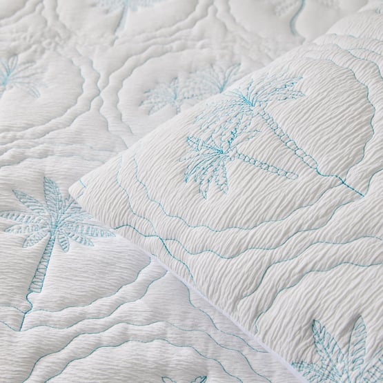 Palm White Crinkle Quilted Quilt Cover Set