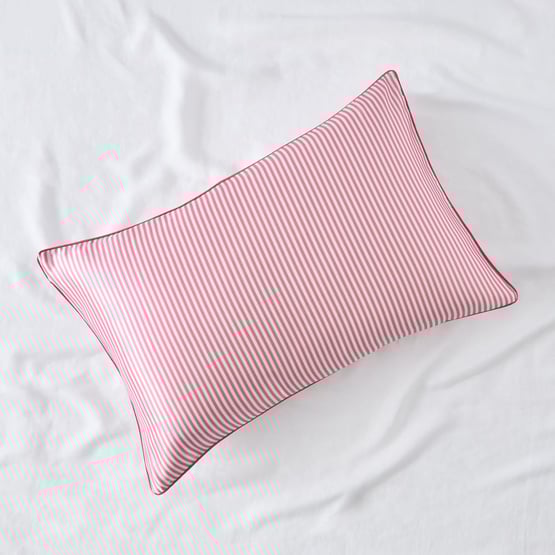 Pure Silk Strawberries Printed Pillowcase