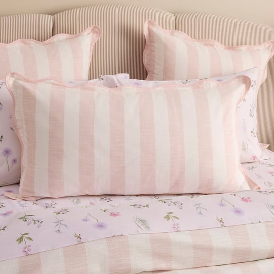 Frankie Scallop Pink Pillowcases