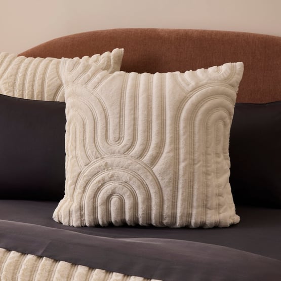 Zuri Faux Fur Snow White Pillowcases