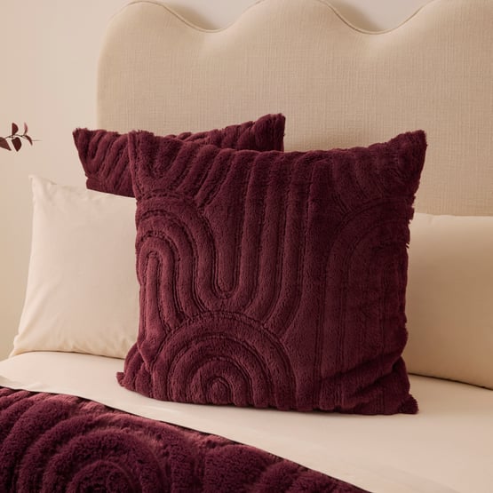 Zuri Pinot Faux Fur Pillowcases