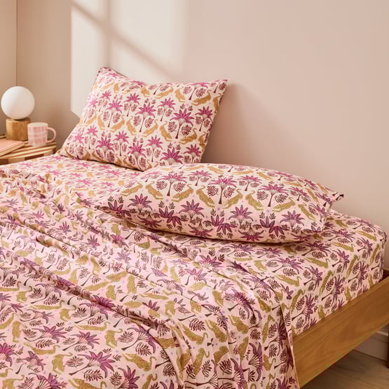 Sweet Dreams Leopard Palm Pink Sheet Set 