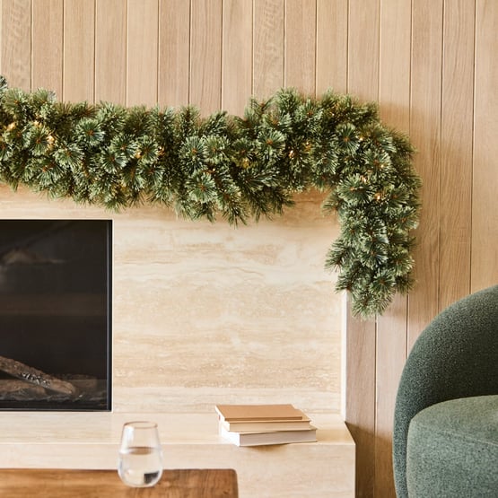 Pine Cashmere LED Garland