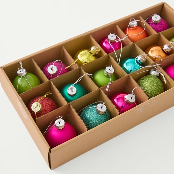 Fiesta Bauble Pack of 18