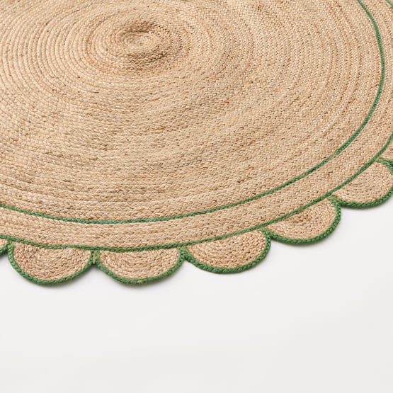 Jute & Forest Scalloped Round Rug
