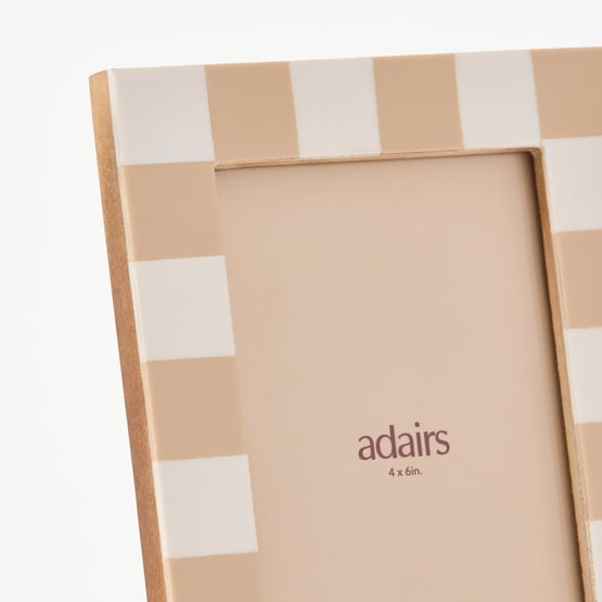 Checkers Natural & White Photo Frame