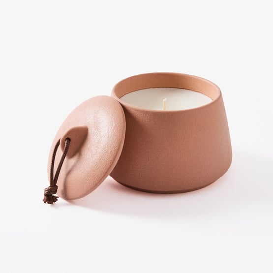 Silo Tobacco Leaf & Saffron Candle 460g