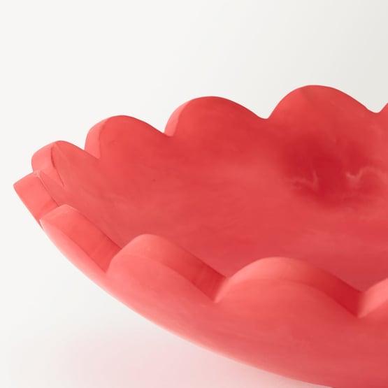 Calypso Resin Matte Raspberry Large Scalloped Bowl