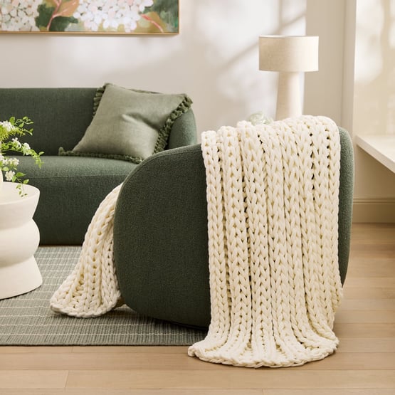 Newport White Chunky Knit Throw