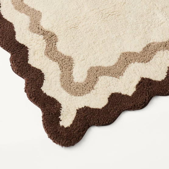 Mushroom & Coffee Scallop Bath Mat