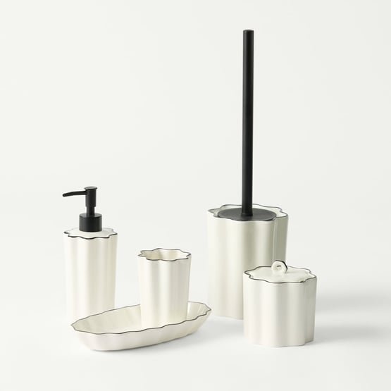 Vienna Coconut & Black Scallop Bathroom Accessories