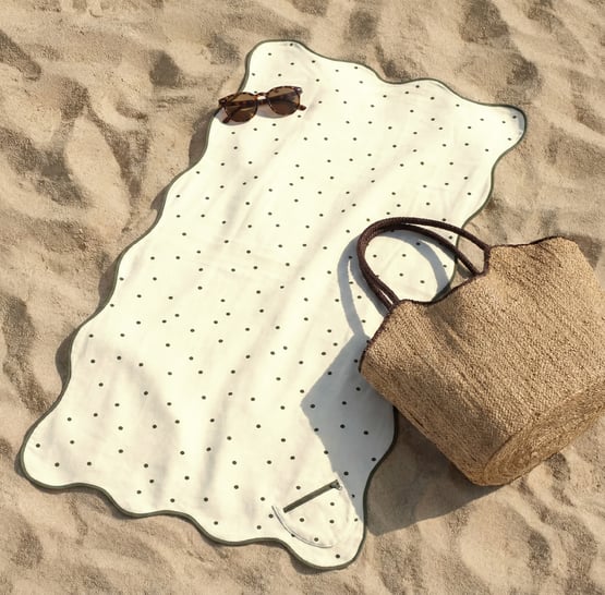 Avalon Beach Polkadot Luxe Velour Pocket Beach Towel