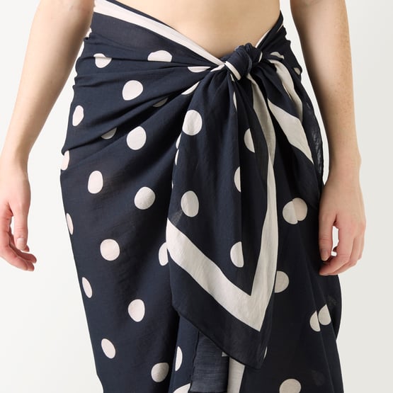 Black & Beach Polkadot Sarong