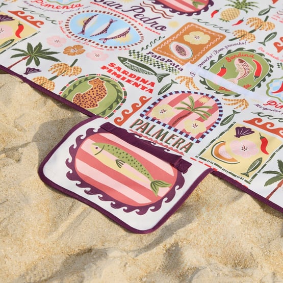 Sardinia Green & Burgundy Regular Picnic Rug
