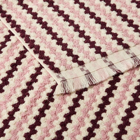 European Luella Turkish Cotton Pink & Burgundy Towel
