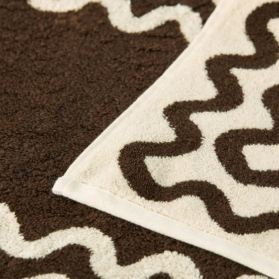 Pippa Beach & Chocolate Towel Range