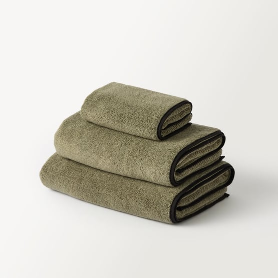 Dorchester Moss & Black Towel Range 
