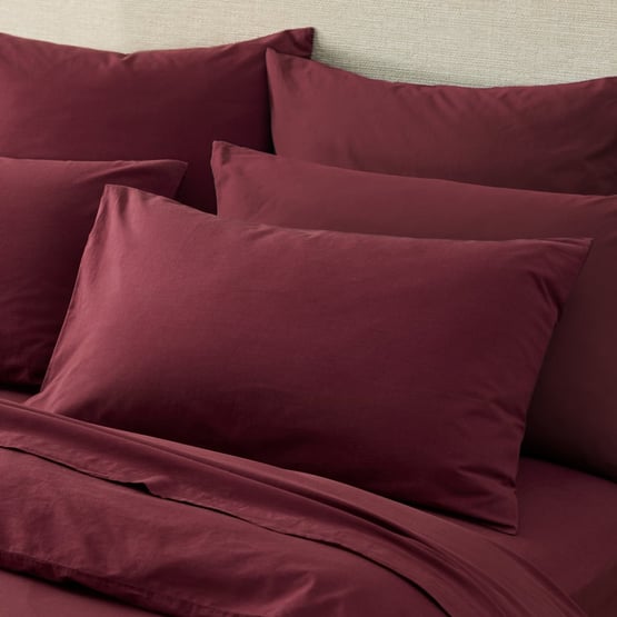 Stonewashed Cotton Burgundy Pillowcases